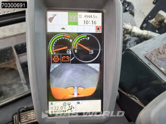 2018-hitachi-zx85-usb-5a-45536303