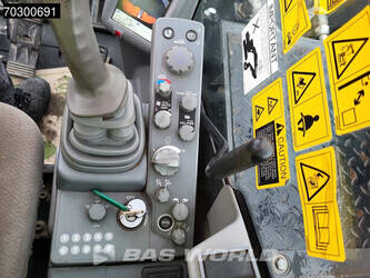 2018-hitachi-zx85-usb-5a-45536304