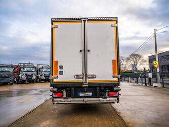 2015-man-tgm-18-290-1424540-45549306