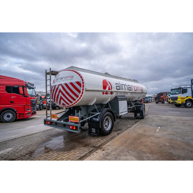 1983 VAN DEN DIJSEL OTHERS-45549459