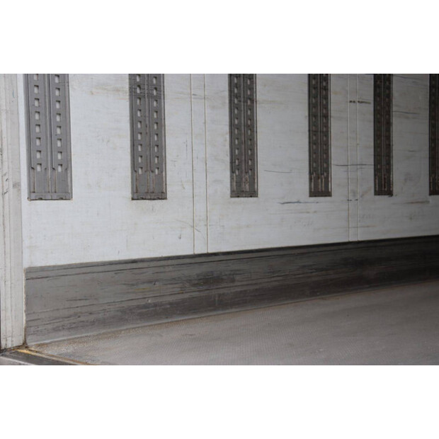 2017 شميتز كارجوبول OTHERS-45549746