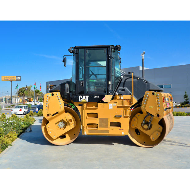 2014 كاتربيلر CD54-45551916