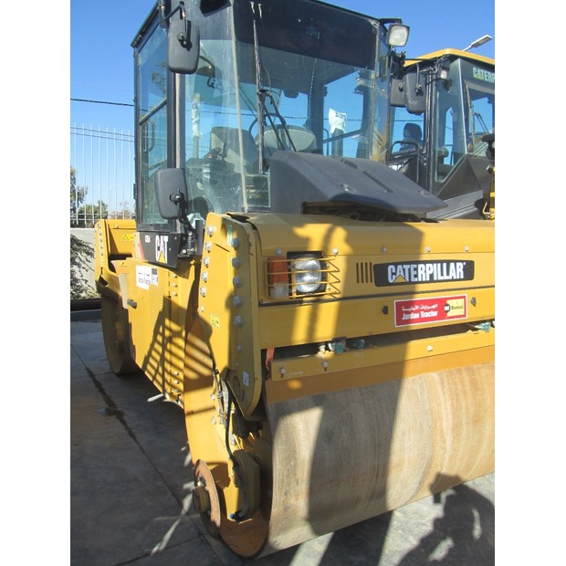 2014 كاتربيلر CD54-45551917