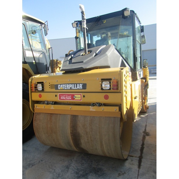 2014 كاتربيلر CD54-45551919