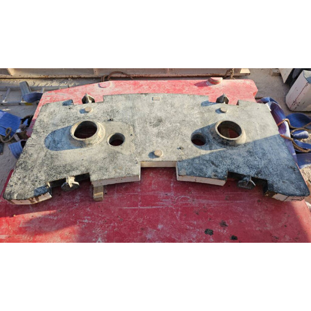 2017 GROVE GMK4100L-1-45552326