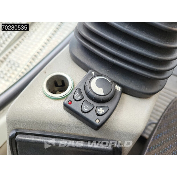 2011 ليبهير R974C-45552439