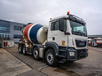 2015-man-tgs-32-360-1424608-45552502