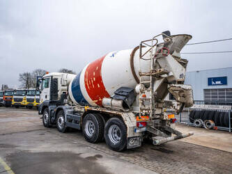 2015-man-tgs-32-360-1424608-45552506