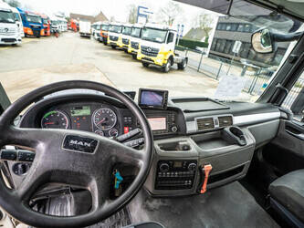 2015-man-tgs-32-360-1424608-45552514