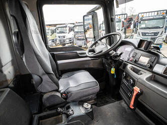 2015-man-tgs-32-360-1424608-45552517