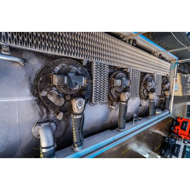 2013 داف CF 460-45552548