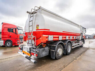 2015-renault-t380-1424617-45552661