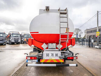 2015-renault-t380-1424617-45552662