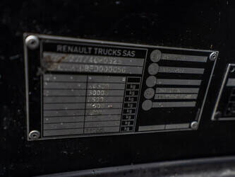 2015-renault-t380-1424617-45552680