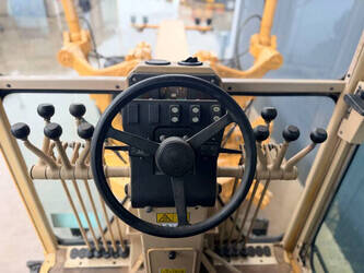 2013-caterpillar-140k-1424754-45554318