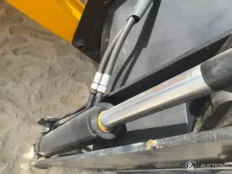 2025-jcb-3cx-pro-1424440-45554491