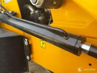 2025-jcb-3cx-pro-1424440-45554493