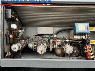 2005-volvo-fm9-300-1207514-45554735