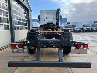 2026-mercedes-benz-arocs-1736-ak-4x4-chassis-cabin-45554746