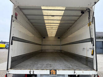 2017-mercedes-benz-atego-1424757-45554788