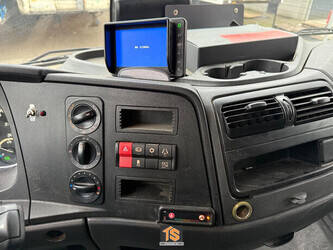 2017-mercedes-benz-atego-1424757-45554799