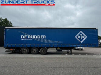 2016-a-d-others-45554975