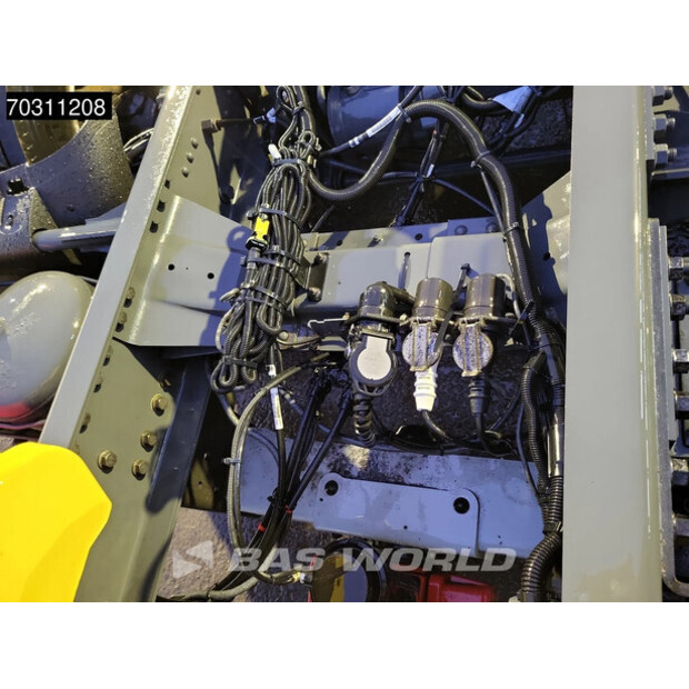 2021 داف XF 480-45555767