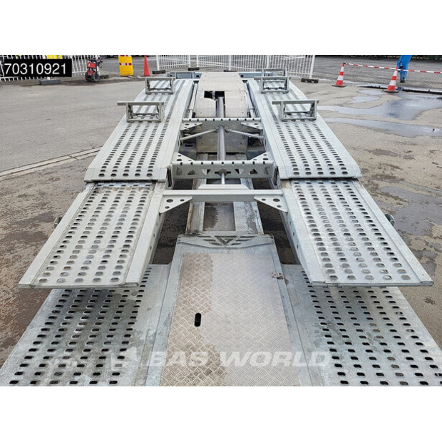 2025 Vega OTHERS-45555800