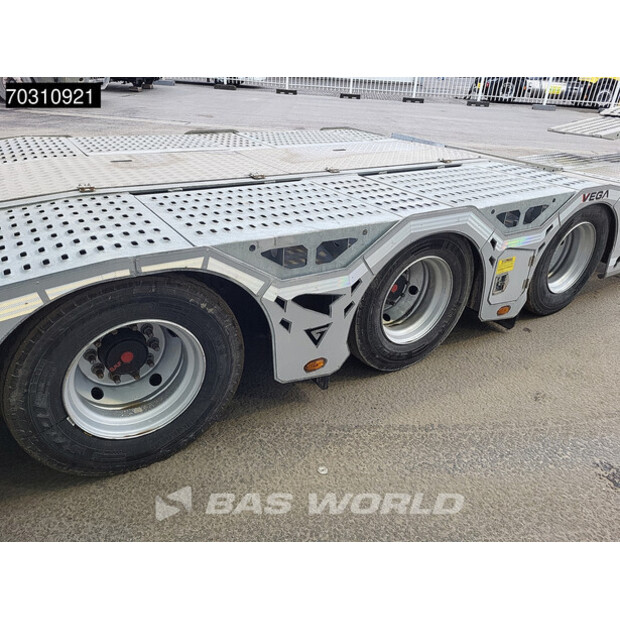 2025 Vega OTHERS-45555804