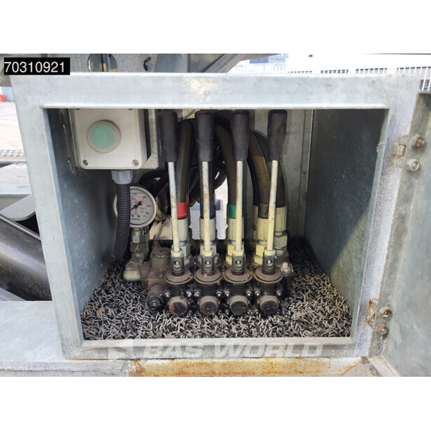 2025 Vega OTHERS-45555814