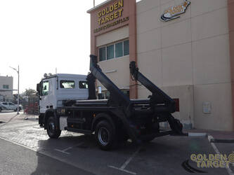 2014-mercedes-benz-actros-1836-1424796-45559271