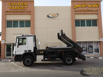 2014-mercedes-benz-actros-1836-1424796-45559273