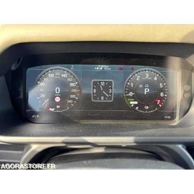 2021 لاند روفر Defender-45569002