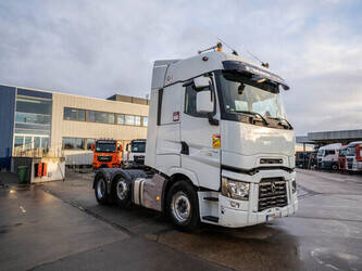 2015-renault-t520-1424830-45569473