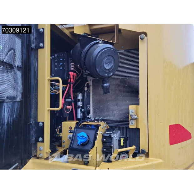 2016 Caterpillar 325FLCR-45569667