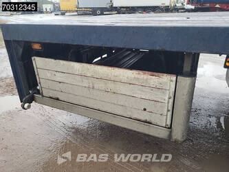 2002-pacton-tbd339-1424839-45569878