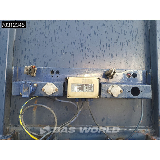 2002 باكتون TBD339-45569879