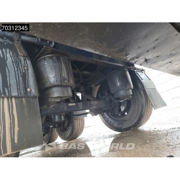 2002 باكتون TBD339-45569884