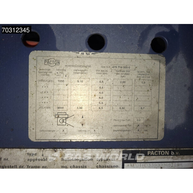 2002 باكتون TBD339-45569897