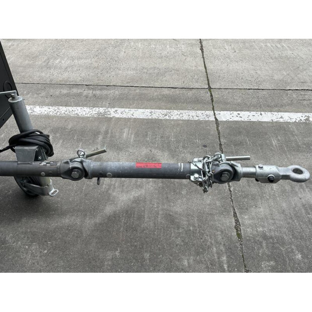 2023 كومبير C 38-45570708