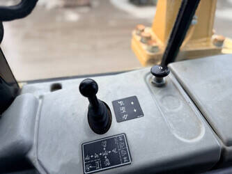 2015-caterpillar-d6n-xl-1424853-45570973