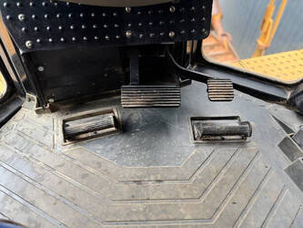 2019-caterpillar-d8t-1424858-45571224