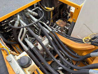 2014-liebherr-r922slc-1424873-45572020