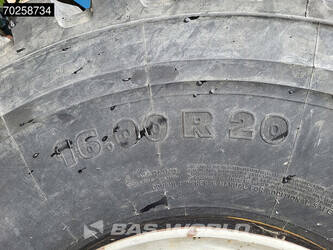 2009-renault-thomas-1424772-45572057