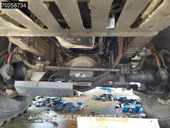 2009-renault-thomas-1424772-45572060