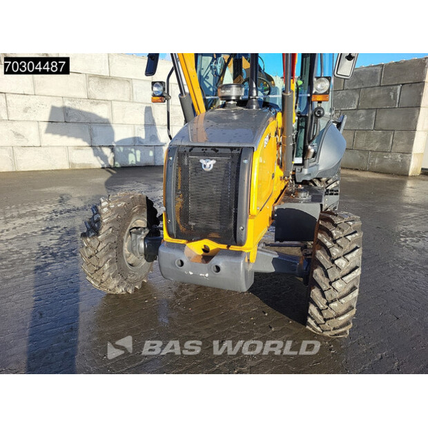 2025 CASE 851NX CP-45572159