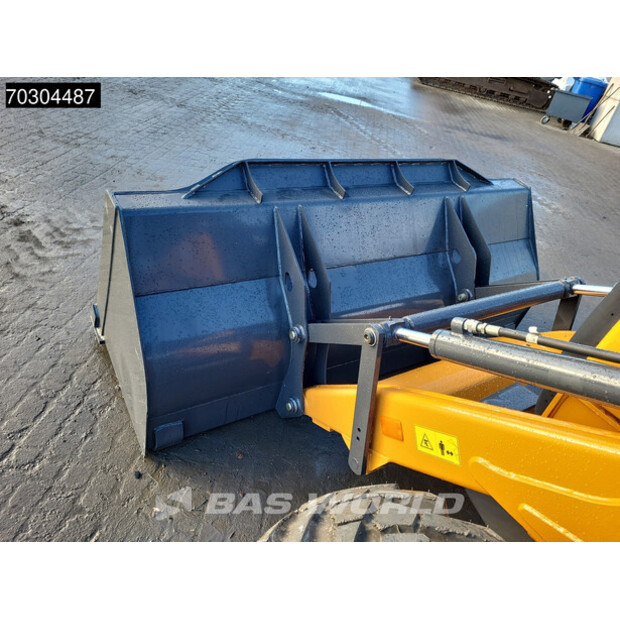 2025 CASE 851NX CP-45572161