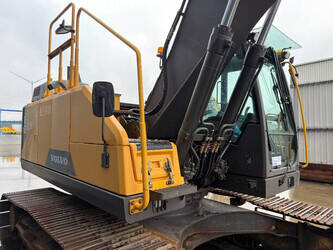 2015-volvo-ec220el-1424877-45572198