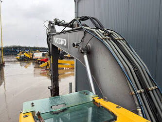 2015-volvo-ec220el-1424877-45572211