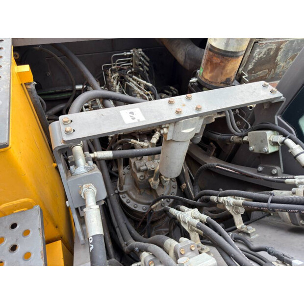 2019 Volvo EC300EL-45572297